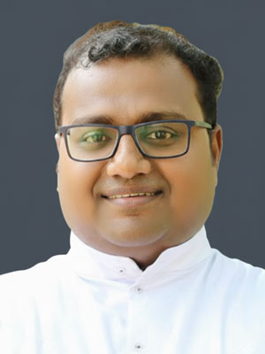 Fr. Vipin Vemmenikattayil - Resident Priest, Holy Family RC Church Kannur